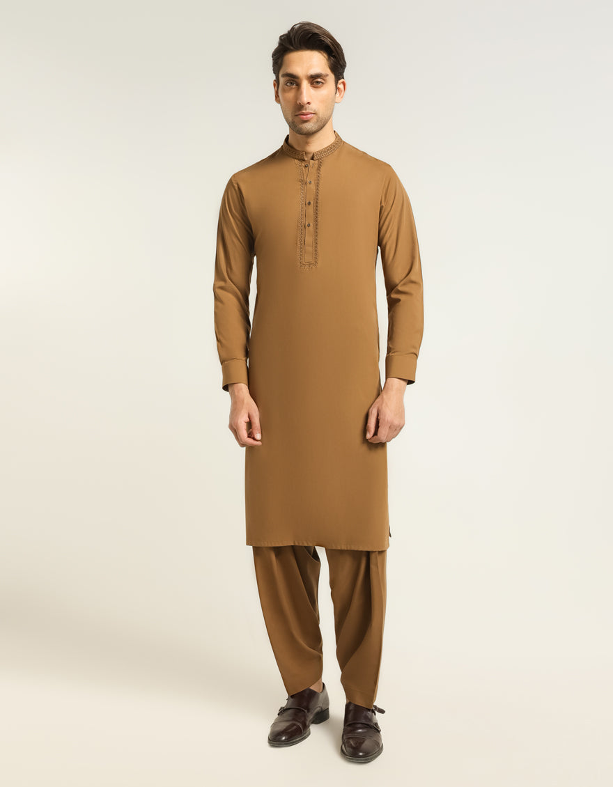 47614 BROWN KAMEEZ SHALWAR | JJKS-A-47614/S26/JJ10562-SF – J. Junaid Jamshed CA